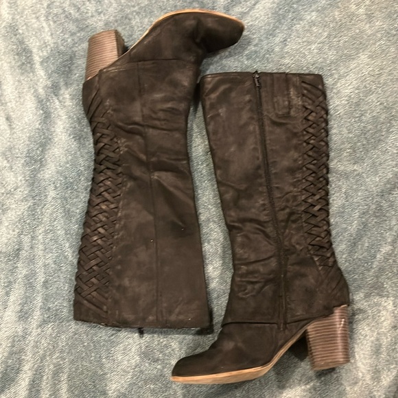 Black knee high Fergalicious boots with lacing detail size 11 - Picture 1 of 7